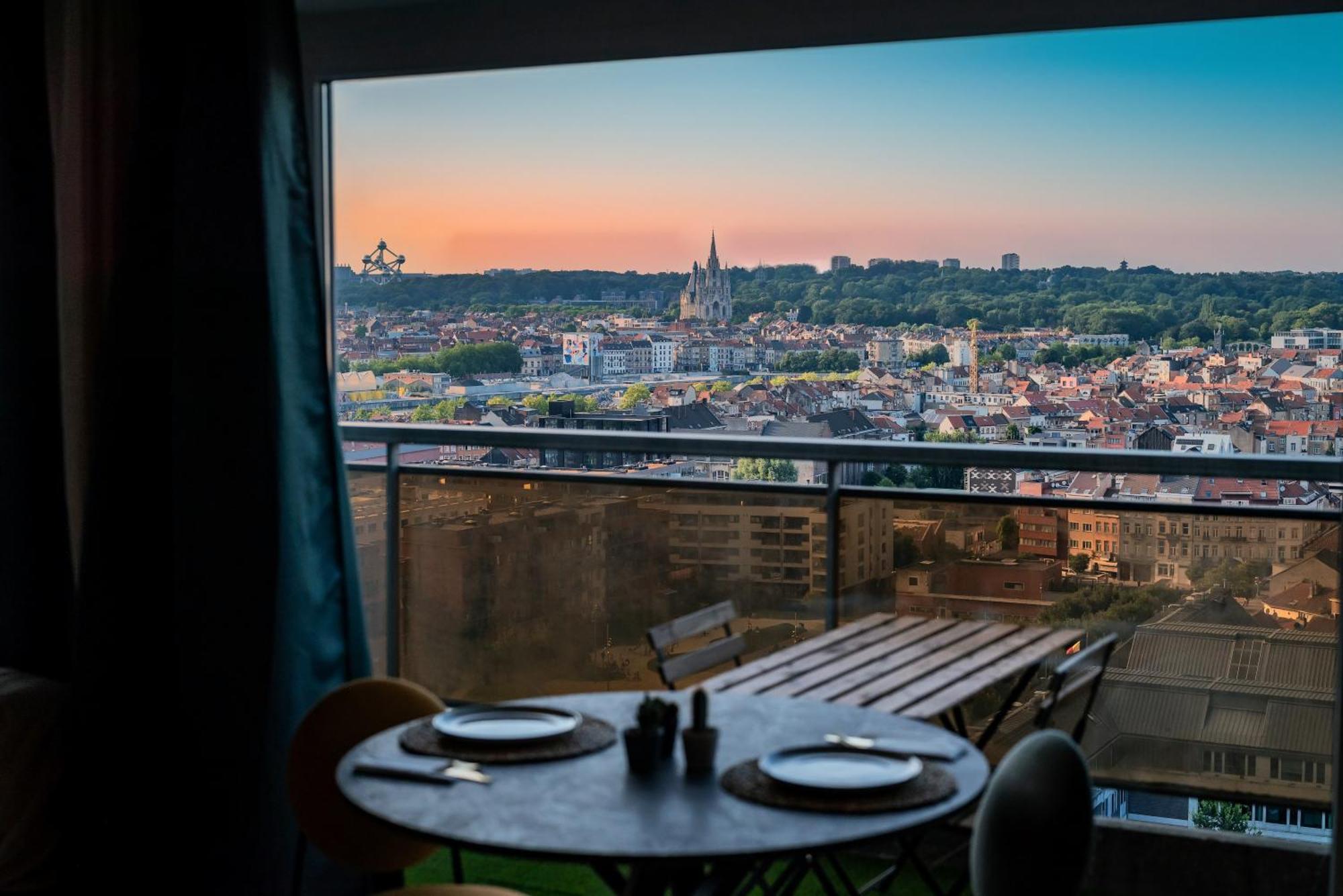 Studio Avec Vue Panoramique Et Parking Gratuit Brussel Buitenkant foto